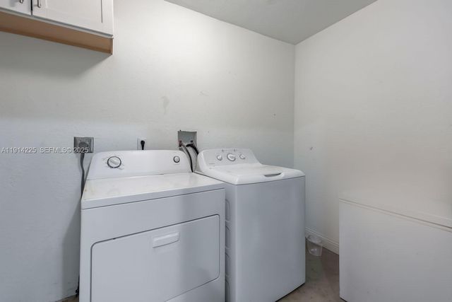 1213 NW 6th Ct, Fort Lauderdale, FL 33311