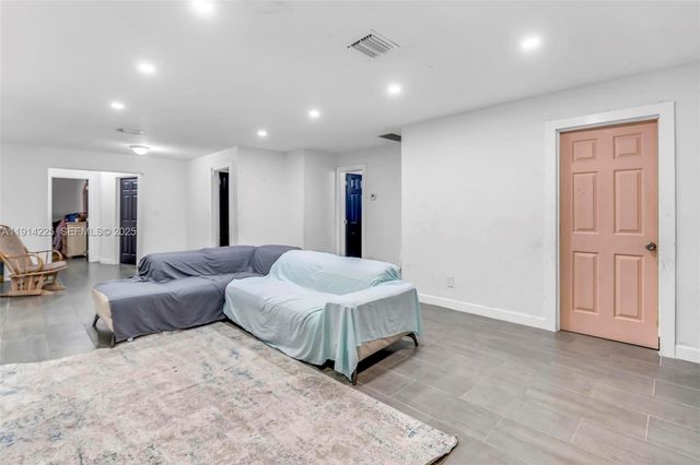 1213 NW 6th Ct, Fort Lauderdale, FL 33311