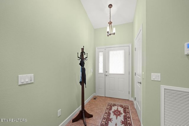 14 Heatherhurst Court, Crossville, TN 38558
