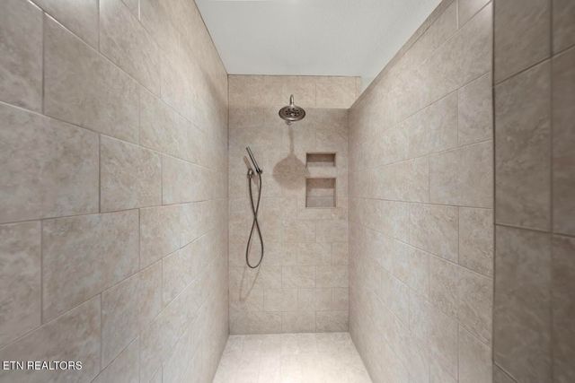 14 Heatherhurst Court, Crossville, TN 38558