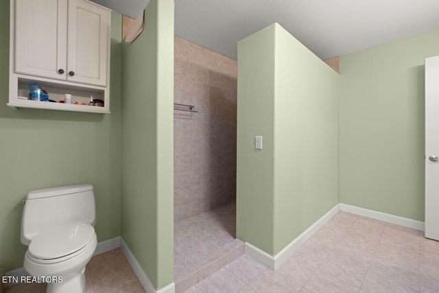 14 Heatherhurst Court, Crossville, TN 38558