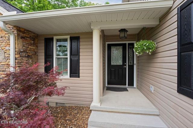 14 Heatherhurst Court, Crossville, TN 38558