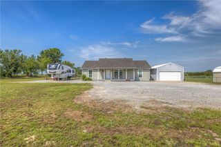 8302 Covenant Cove, Colcord, OK 74338