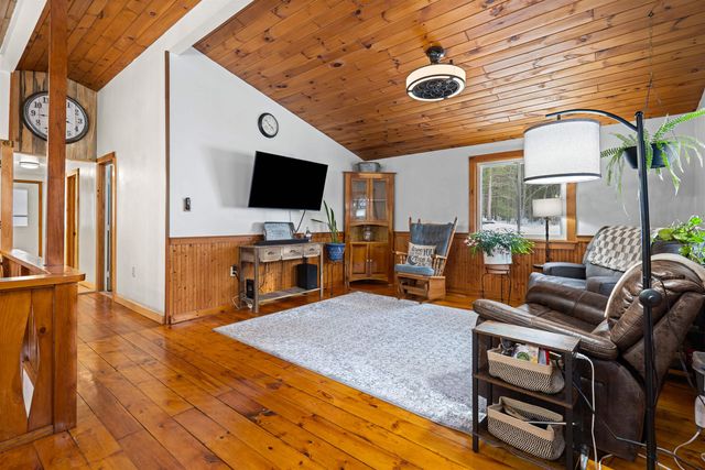 110 New Hampshire Drive, Webster, NH 03303