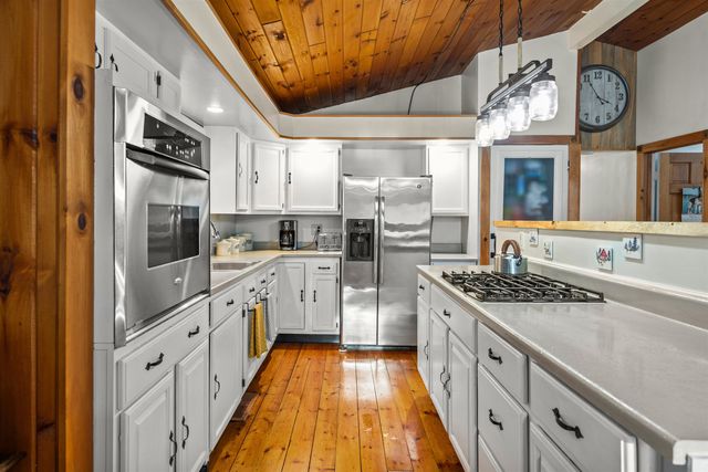 110 New Hampshire Drive, Webster, NH 03303