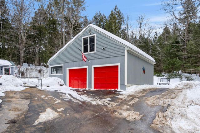 110 New Hampshire Drive, Webster, NH 03303