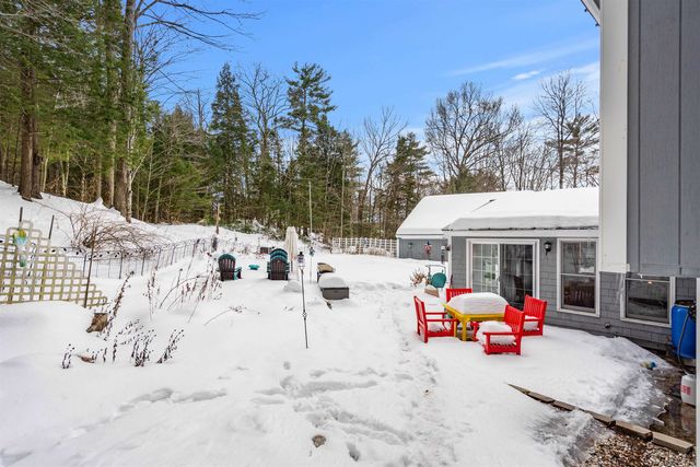 110 New Hampshire Drive, Webster, NH 03303