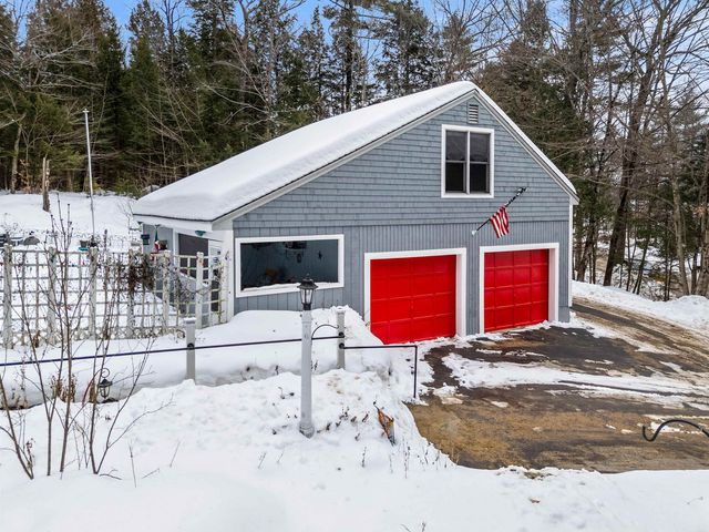 110 New Hampshire Drive, Webster, NH 03303