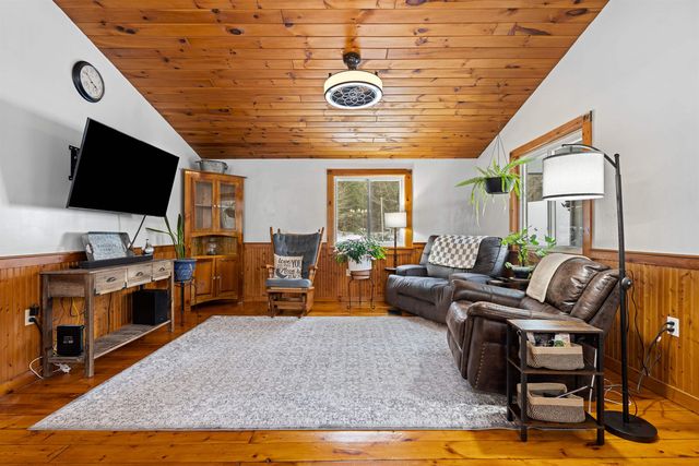 110 New Hampshire Drive, Webster, NH 03303