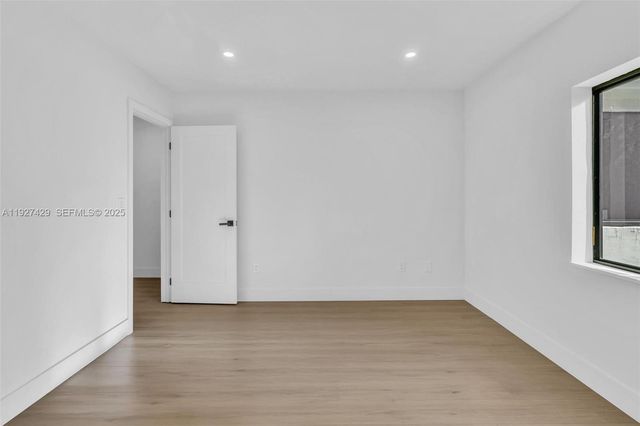 1123 NE 1st Ave, Fort Lauderdale, FL 33304