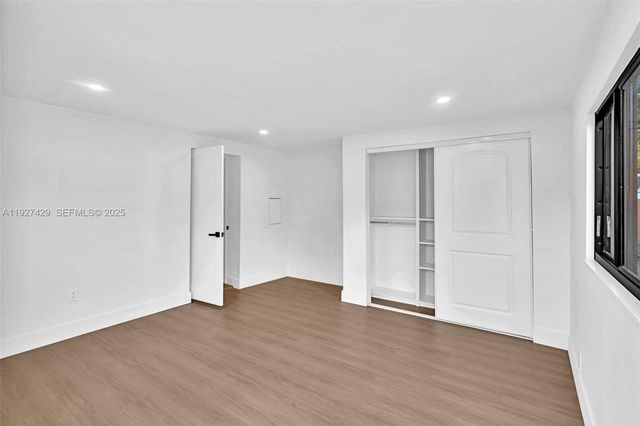 1123 NE 1st Ave, Fort Lauderdale, FL 33304