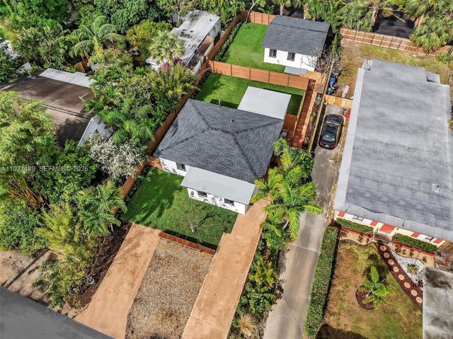 1123 NE 1st Ave, Fort Lauderdale, FL 33304