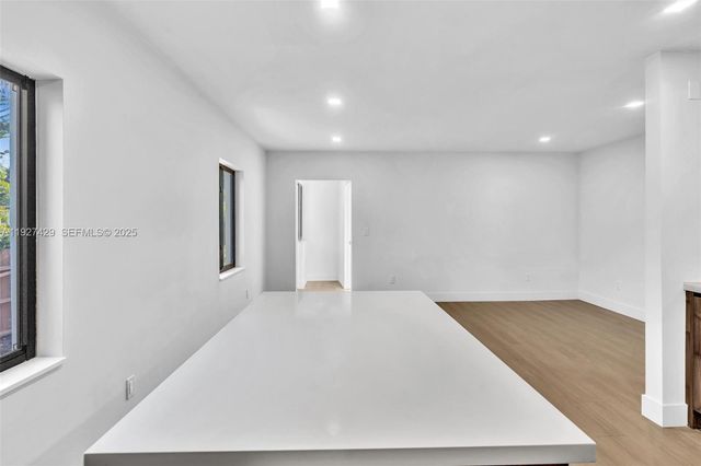 1123 NE 1st Ave, Fort Lauderdale, FL 33304