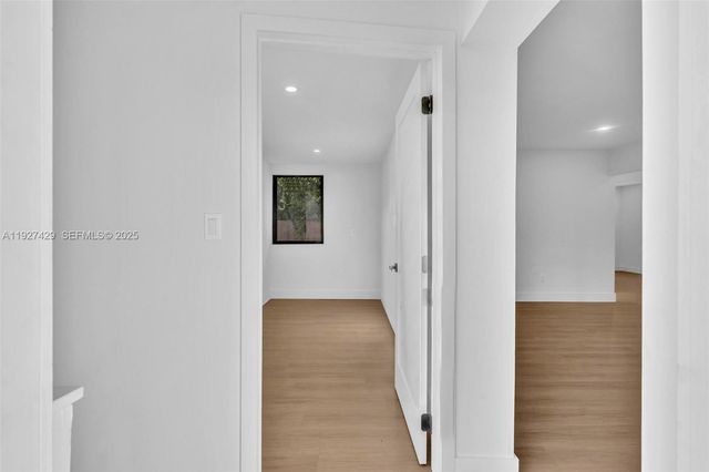 1123 NE 1st Ave, Fort Lauderdale, FL 33304