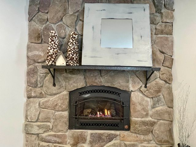 1457 Mountain Rd Apt 5, Stowe, VT 05672