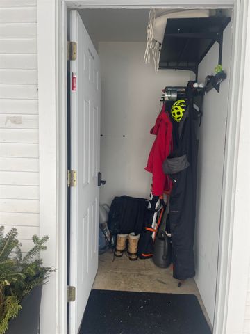 1457 Mountain Rd Apt 5, Stowe, VT 05672