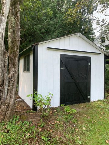 1457 Mountain Rd Apt 5, Stowe, VT 05672