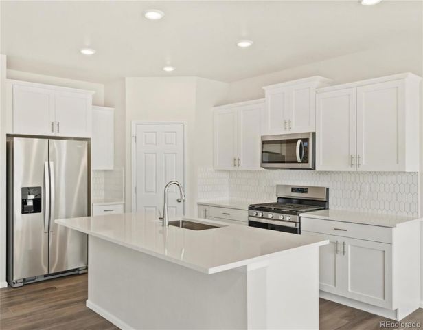 8898 Salida Street, Commerce City, CO 80022