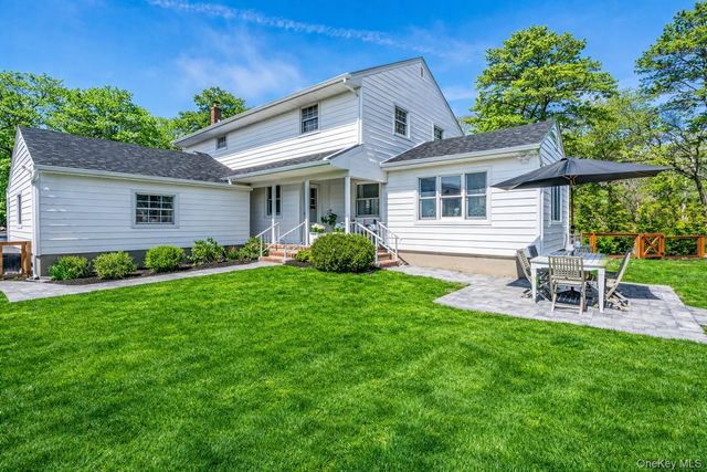 1 Marlin Road, East Quogue, NY 11942