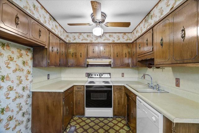 557 Sam Love Road, Rocky Face, GA 30740