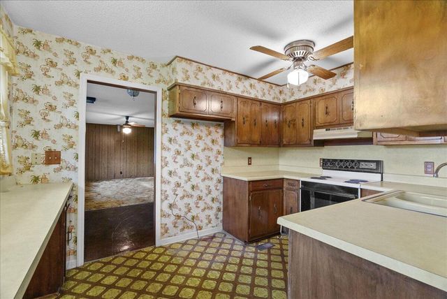 557 Sam Love Road, Rocky Face, GA 30740
