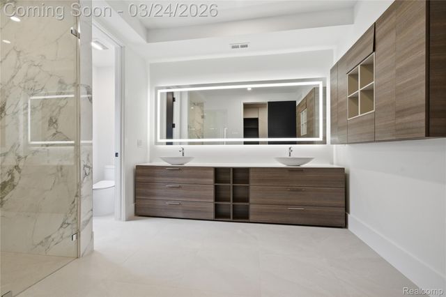 512 Wallace Street, Birmingham, MI 48009