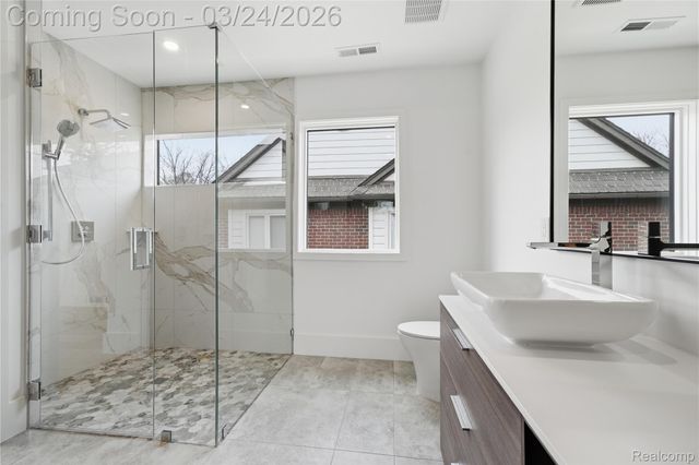 512 Wallace Street, Birmingham, MI 48009