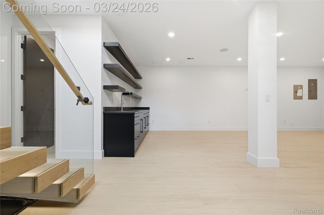 512 Wallace Street, Birmingham, MI 48009