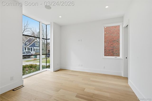 512 Wallace Street, Birmingham, MI 48009