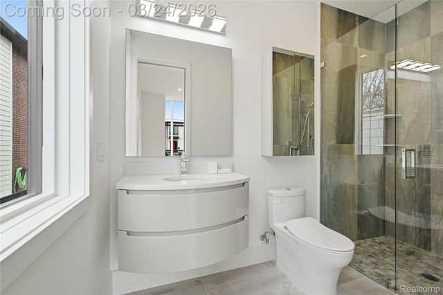 512 Wallace Street, Birmingham, MI 48009