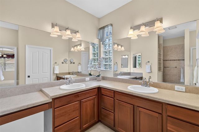 2693 IRIS WAY, The Villages, FL 32162