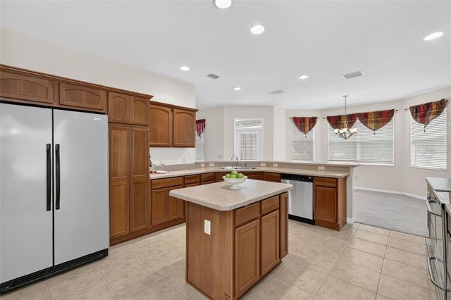2693 IRIS WAY, The Villages, FL 32162