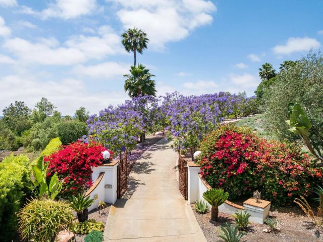 18245 Paseo Victoria, Rancho Santa Fe, CA 92067