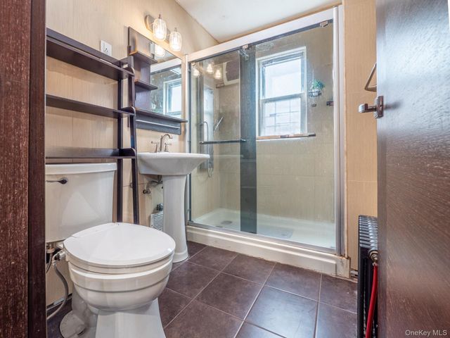 6525 167th Street, Fresh Meadows, NY 11365