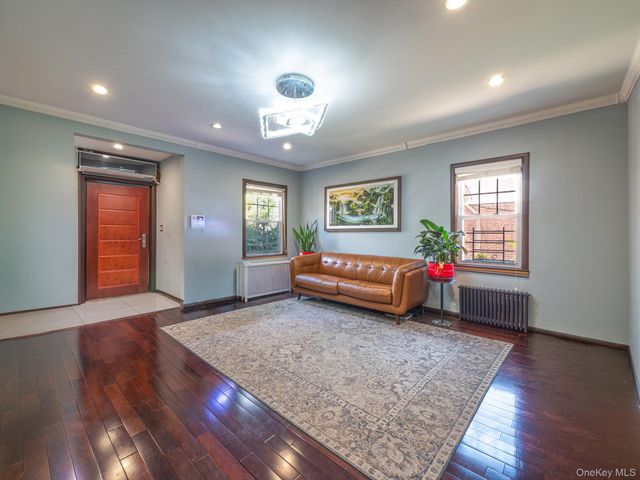 6525 167th Street, Fresh Meadows, NY 11365