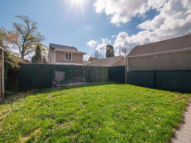 6525 167th Street, Fresh Meadows, NY 11365