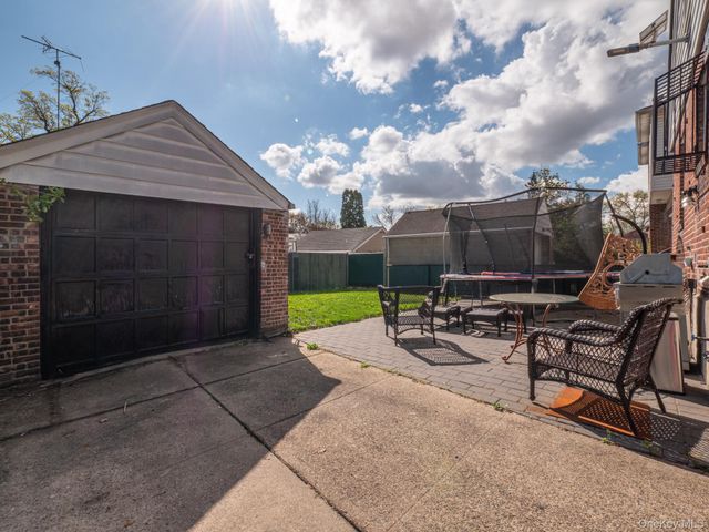 6525 167th Street, Fresh Meadows, NY 11365