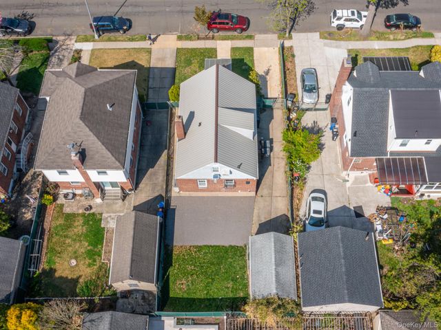 6525 167th Street, Fresh Meadows, NY 11365