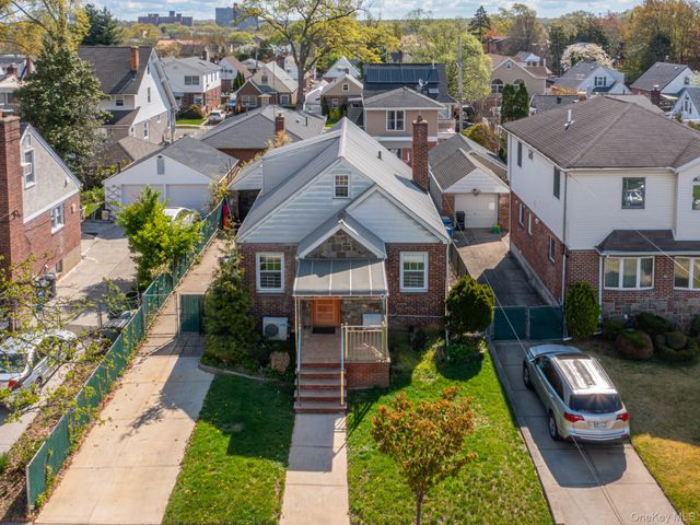 6525 167th Street, Fresh Meadows, NY 11365