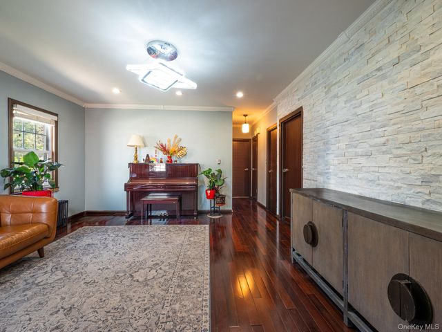 6525 167th Street, Fresh Meadows, NY 11365