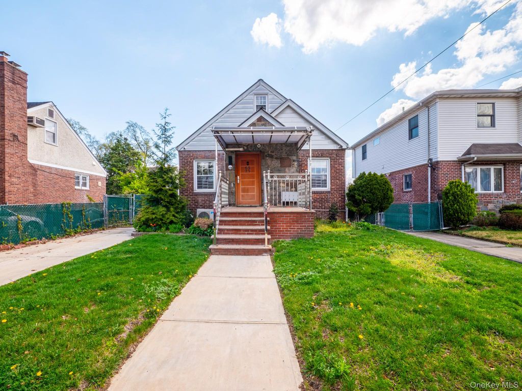 6525 167th Street, Fresh Meadows, NY 11365
