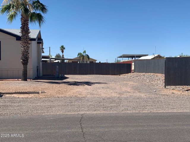 1231 W ROUNDUP Street, Apache Junction, AZ 85120