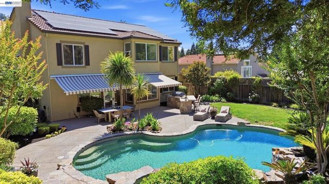 807 Tunbridge Rd, Danville, CA 94526