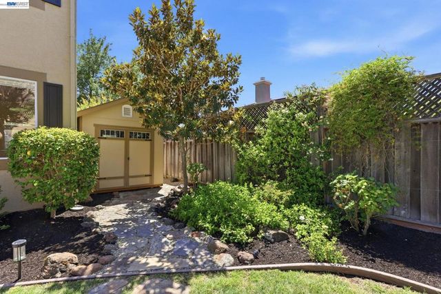 807 Tunbridge Rd, Danville, CA 94526
