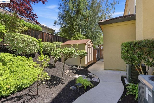 807 Tunbridge Rd, Danville, CA 94526