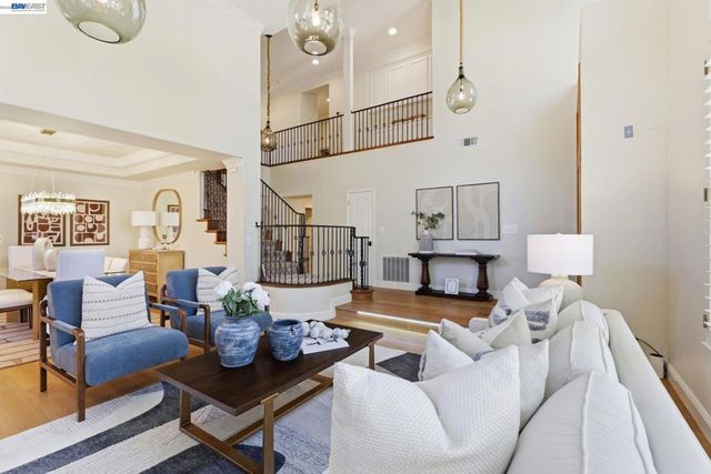807 Tunbridge Rd, Danville, CA 94526