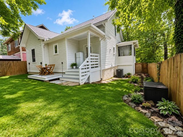 195 Wellington Street, Asheville, NC 28806