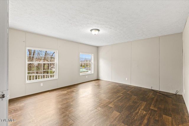 1103 Bluefield Avenue, Elizabethton, TN 37643