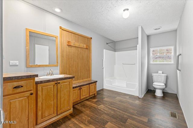 1103 Bluefield Avenue, Elizabethton, TN 37643