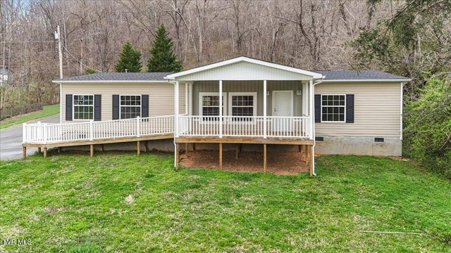 1103 Bluefield Avenue, Elizabethton, TN 37643